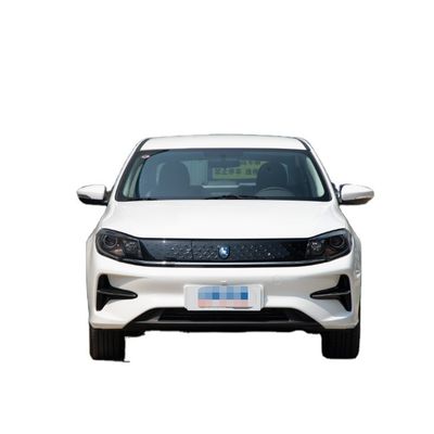 4 문 5 시트와  순수한 전기 S60EV 동풍 Ev 자동차 415KM