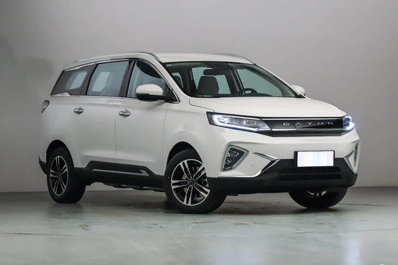 5 문 7 시트와 데이춘 즈위안 M1 MPV 전기 자동차 2022년 450-550KM