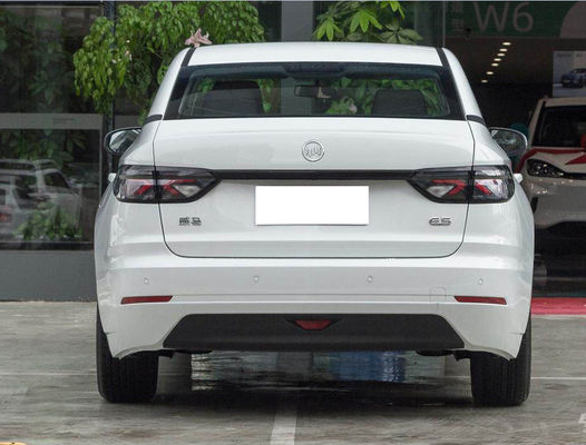VM E.5 0.55H 고속 충전 Ev 410KM - 500KM 순수한 전기 4 문 5 자리