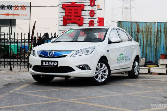 장안 에아도 EV460 세단 전기 자동차 2022년 공용 표준 365-405KM