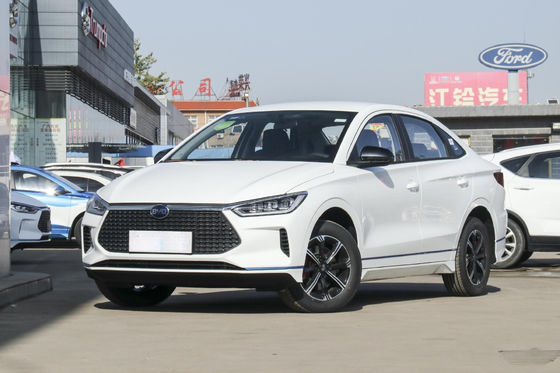 E3 바이드 세단 전기 자동차 공용 표준 401KM 4 문 5 시트